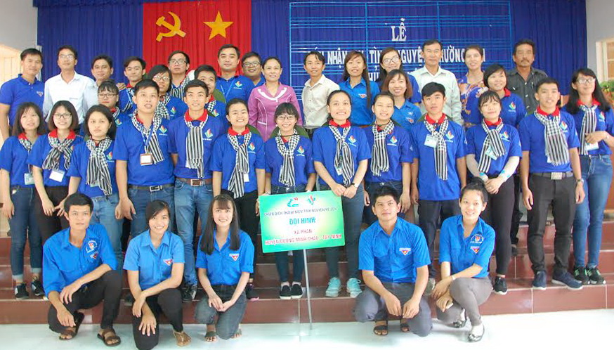 Sinh viên ĐH Thủ Dầu Một tham gia tình nguyện hè tại huyện Dương Minh Châu